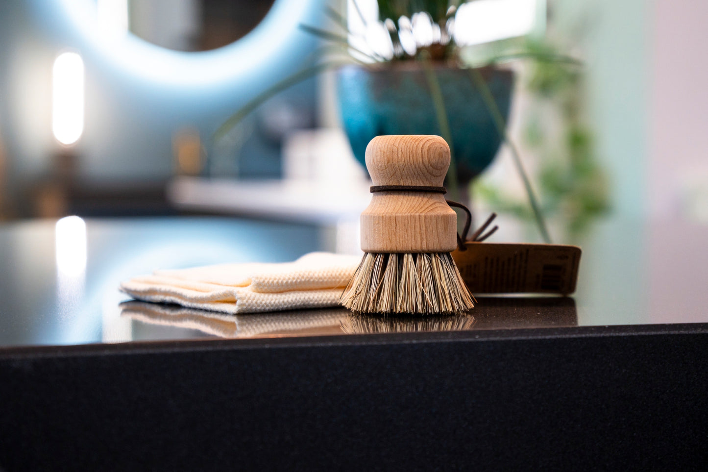 ENA Living Wooden Pot Brush