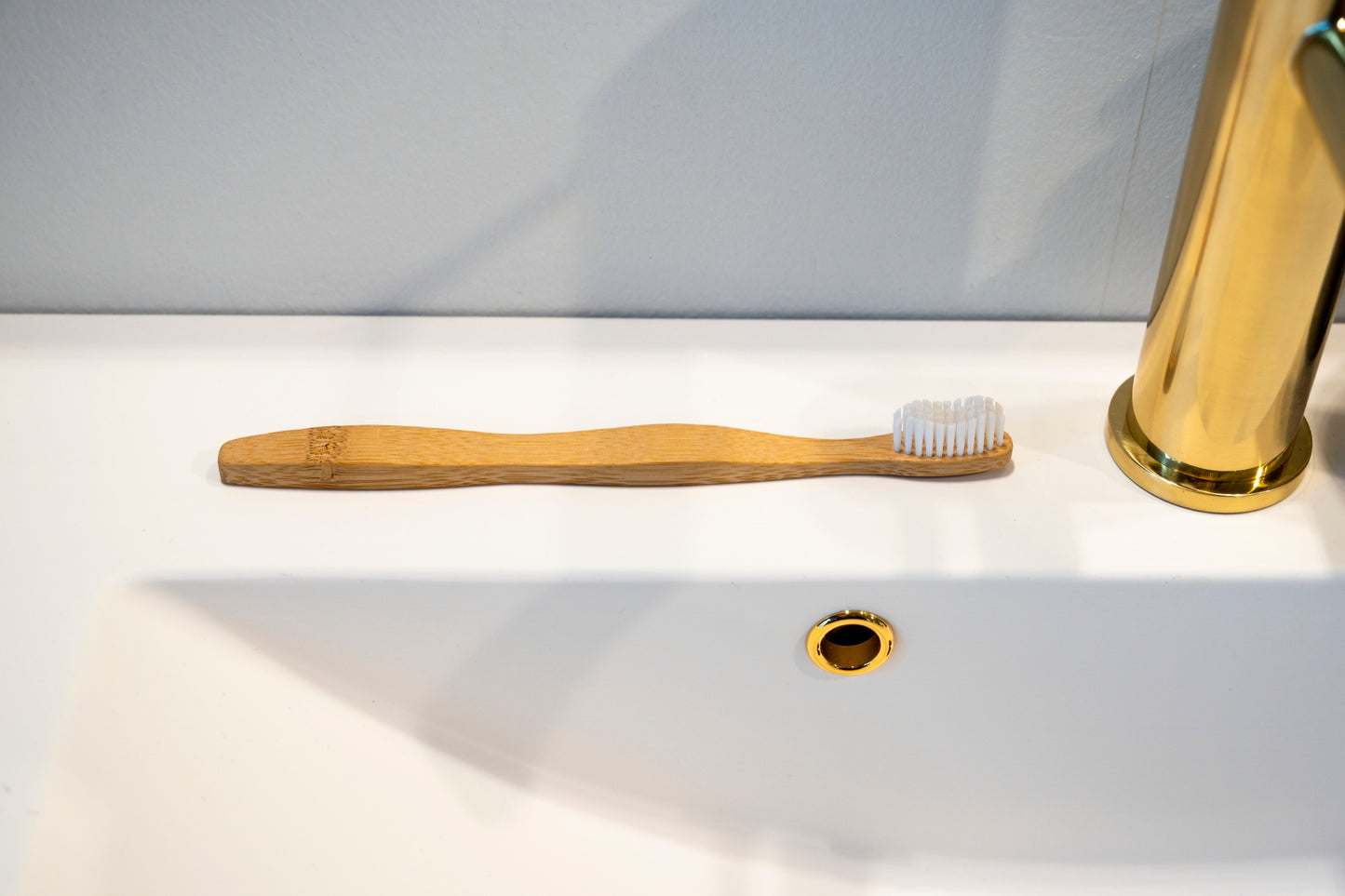 ENA Living Toothbrush